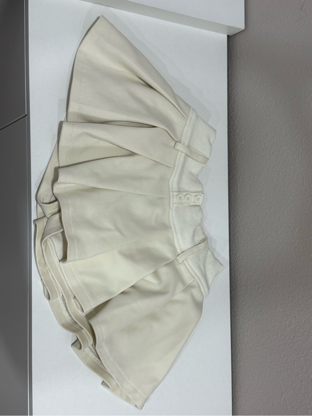 High-Waist Cream Pleated Skort with Button Waist